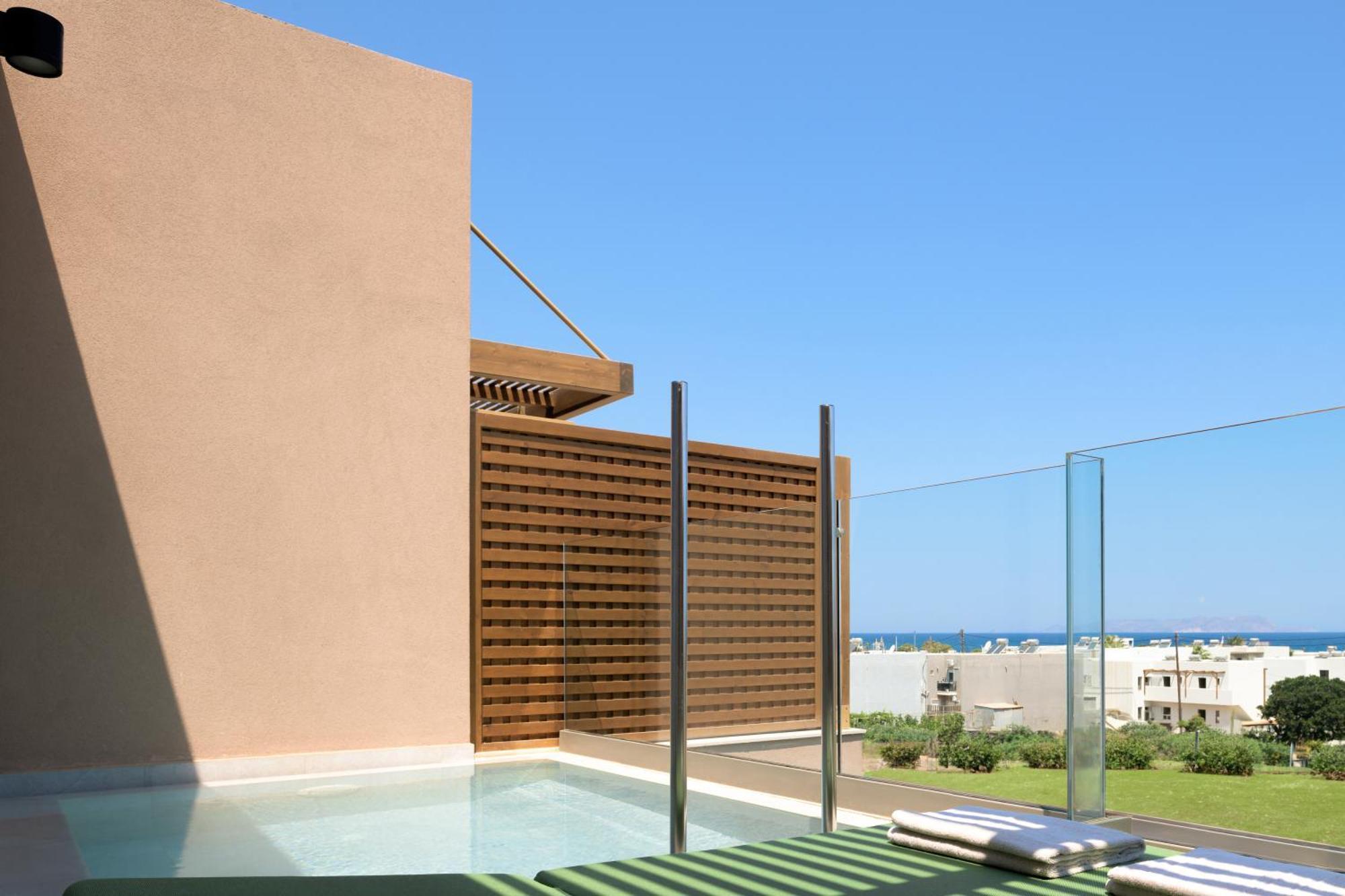 Paralos Venus Suites Adults Only Херсонисос Екстериор снимка