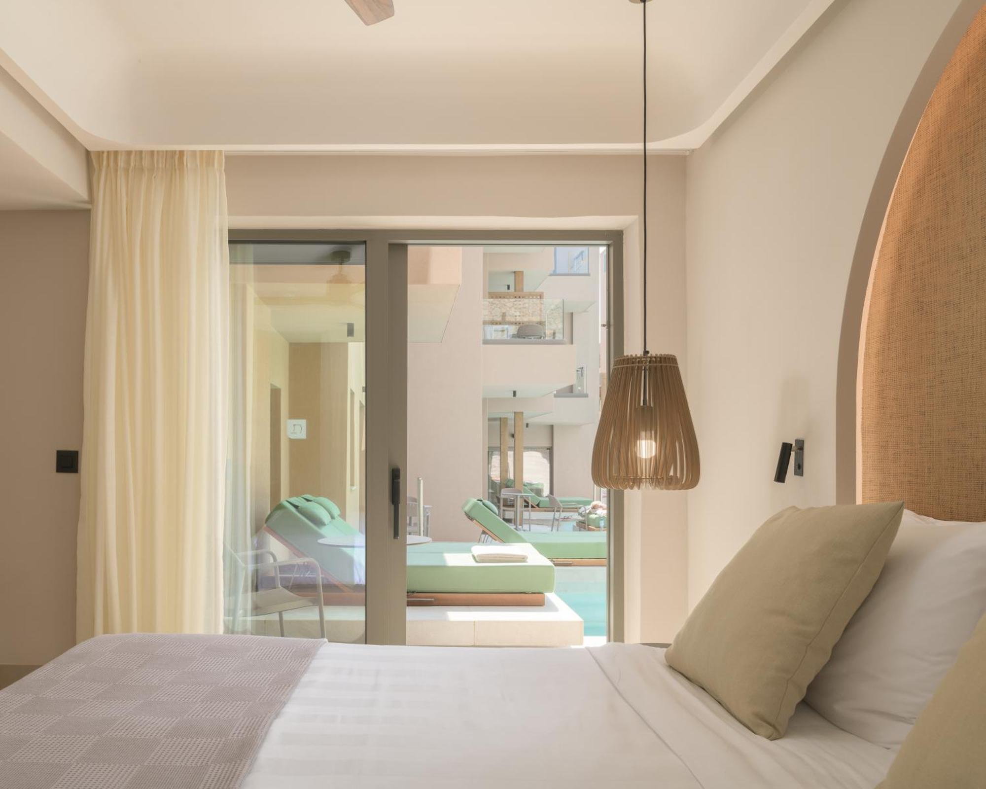 Paralos Venus Suites Adults Only Херсонисос Екстериор снимка
