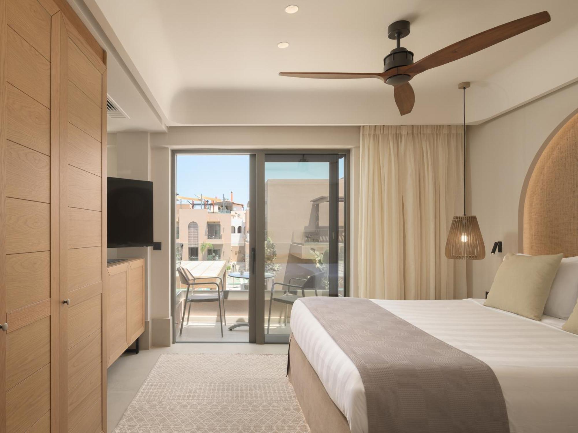 Paralos Venus Suites Adults Only Херсонисос Екстериор снимка